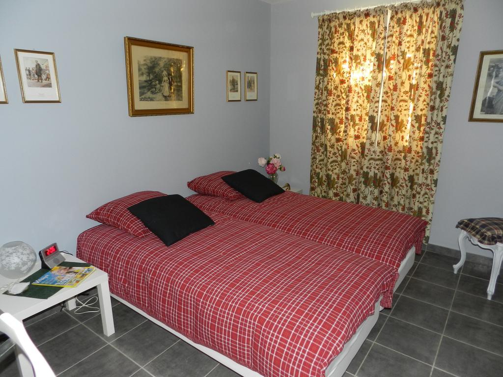Les Broussous Bed & Breakfast Sauve Rom bilde