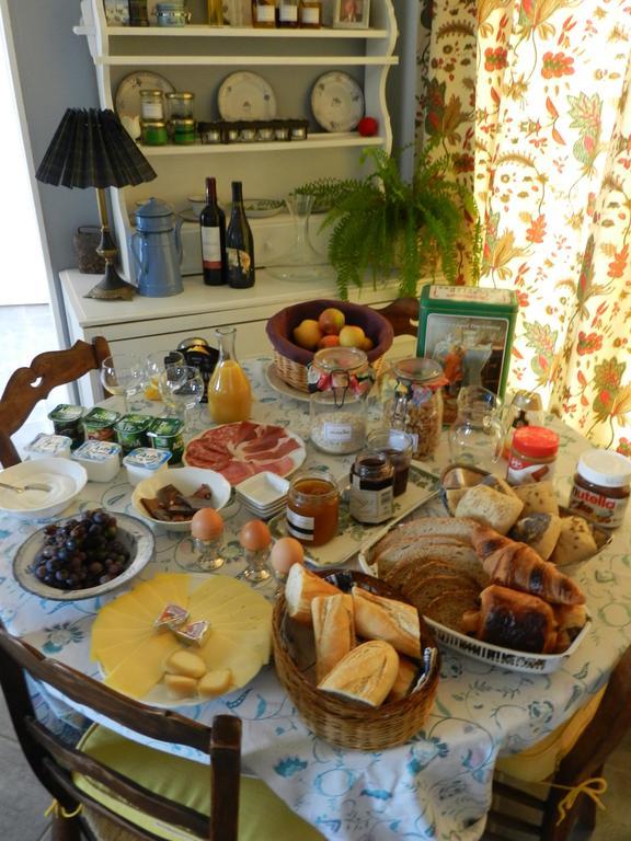 Les Broussous Bed & Breakfast Sauve Eksteriør bilde
